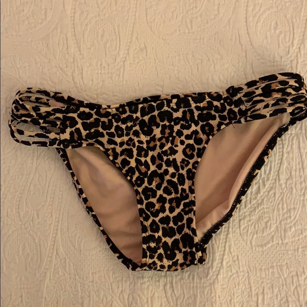 Bikini bottoms